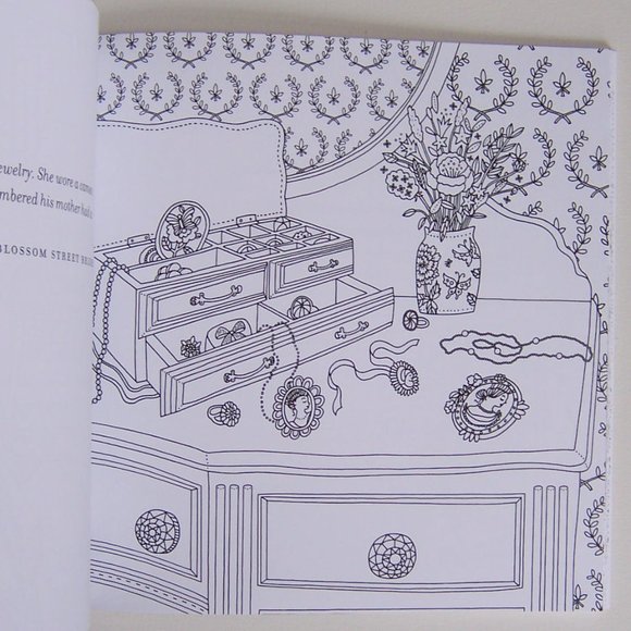 DEBBIE MACOMBER Come Home to Color COLORING BOOK - Picture 4 of 7